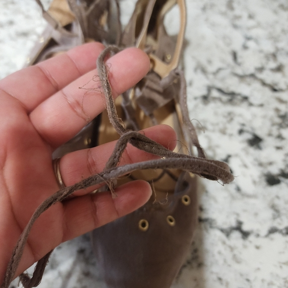 Flats size 5.5 (🌵FOR BUNDLES ONLY) - Picture 3 of 5